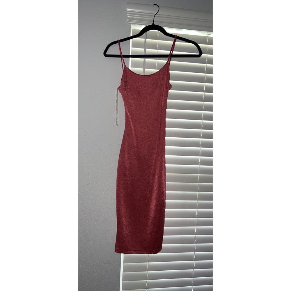 Rose gold cross cross back